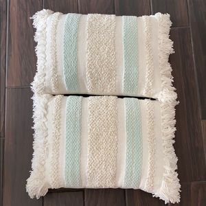 14” x 20” Pillows